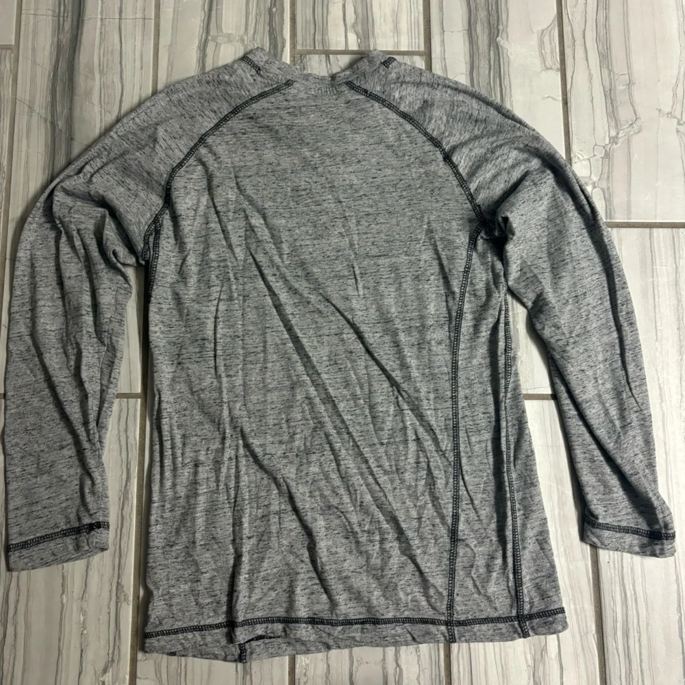 Grey tshirt - Picture 3 of 3